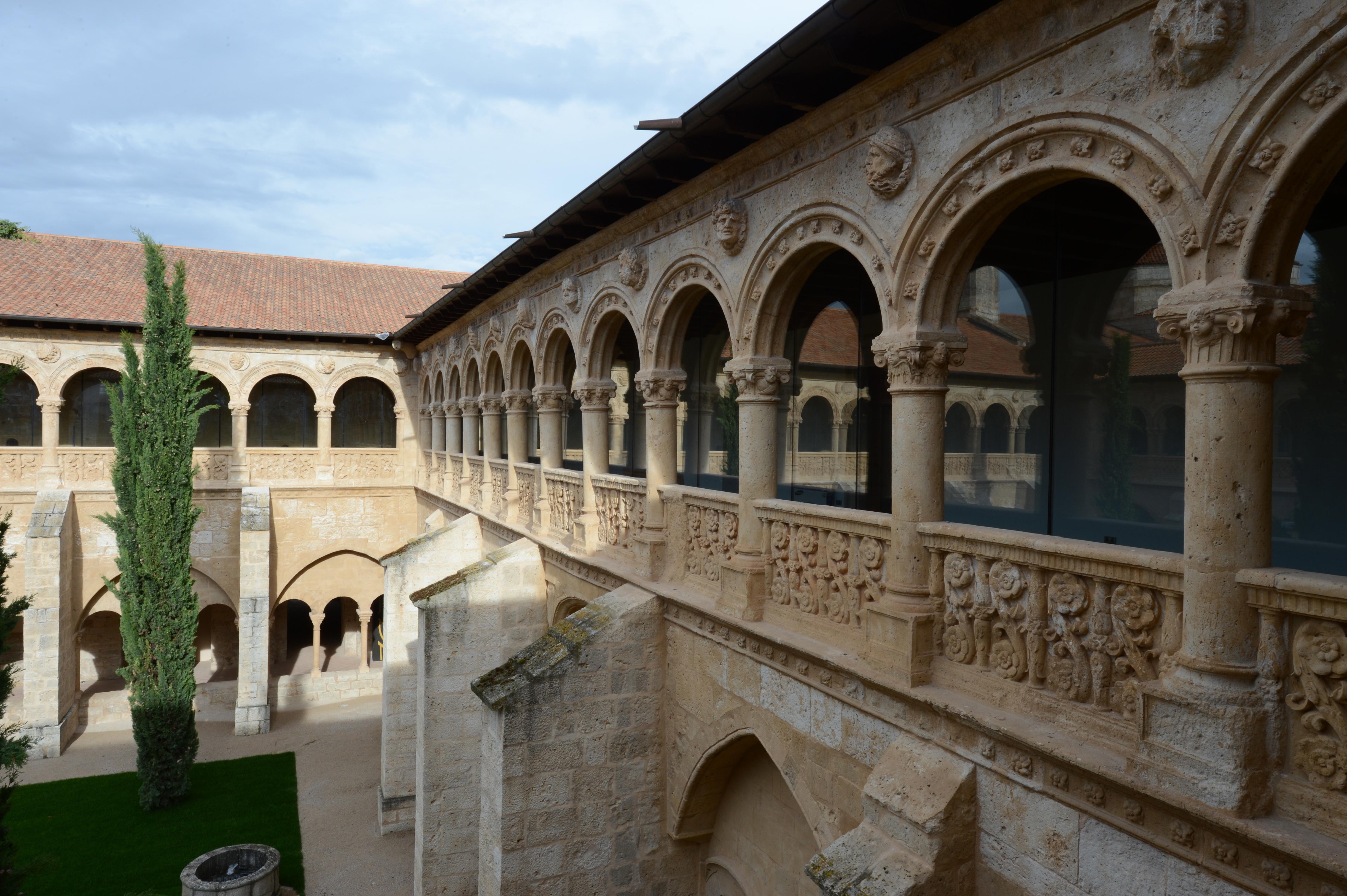 Castilla Termal Monasterio De Valbuena Valbuena De Duero Exterior photo Cloister of the Abbey