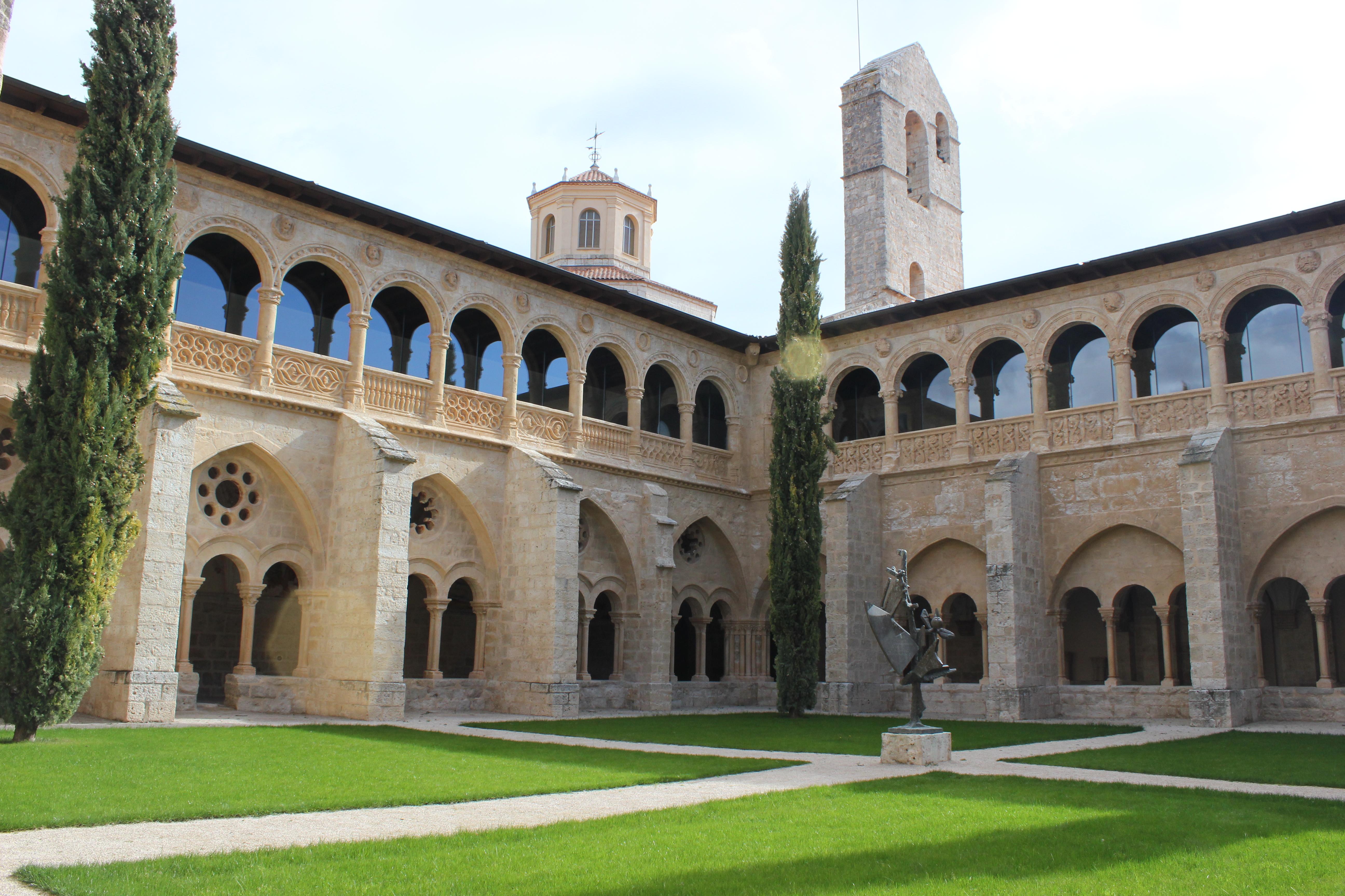 Castilla Termal Monasterio De Valbuena Valbuena De Duero Exterior photo Cloister of St Victor