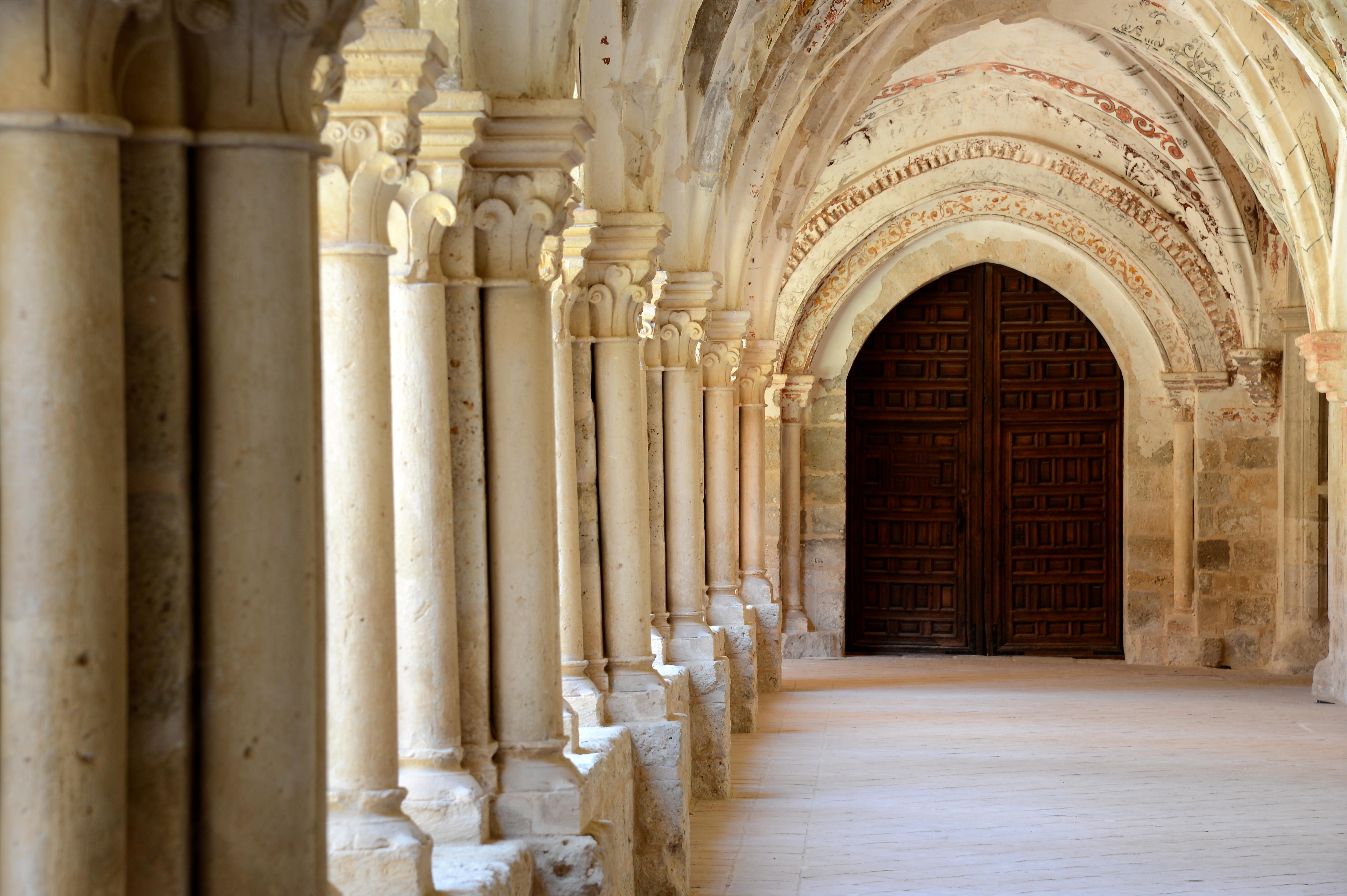 Castilla Termal Monasterio De Valbuena Valbuena De Duero Exterior photo Cloister of the monastery